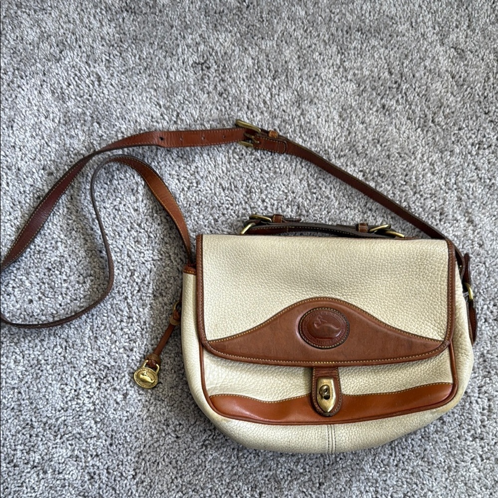 Vintage Dooney & Bourke Cream and Brown Leather Purse